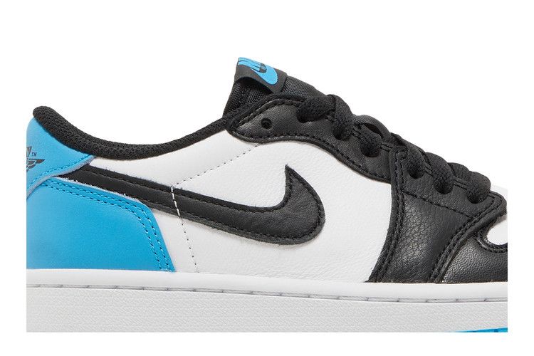 Air Jordan 1 Retro Low OG 'UNC'