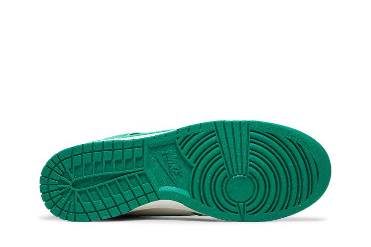 Nike Dunk High SE 'Stadium Green'