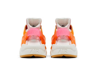 Nike Air Huarache 'Solar Flare Soft Pink'
