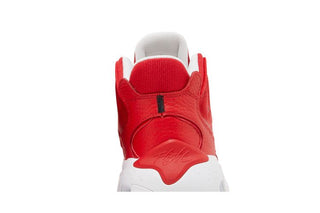 Air Jordan Max Aura 4 'University Red'