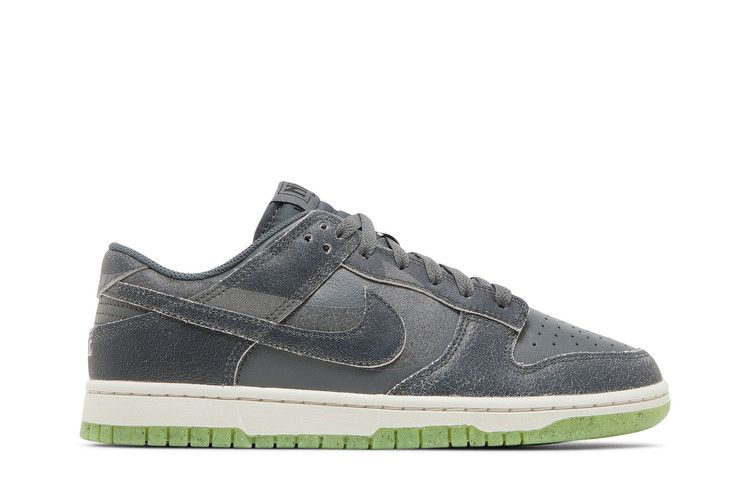 Nike Dunk Low SE 'Halloween - Cauldron'