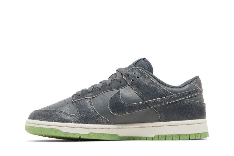 Nike Dunk Low SE 'Halloween - Cauldron'