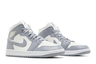 Air Jordan 1 Mid 'Stealth'