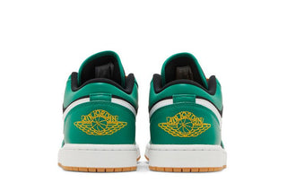 Air Jordan 1 Low SE 'Christmas'
