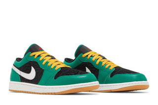 Air Jordan 1 Low SE 'Christmas'