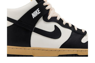 Nike Dunk High SE 'Vintage Panda'