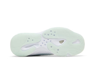 Air Jordan 11 CMFT Low 'Igloo'