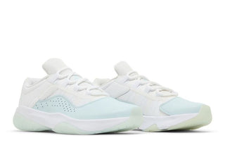 Air Jordan 11 CMFT Low 'Igloo'