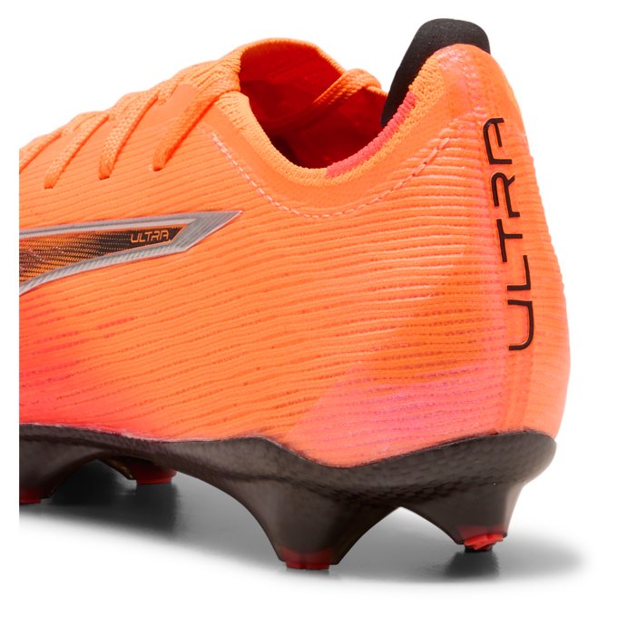 PUMA Women's Ultra 6 Carbon FG