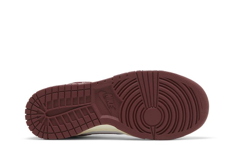 Nike Dunk Low Premium 'Vintage Red'