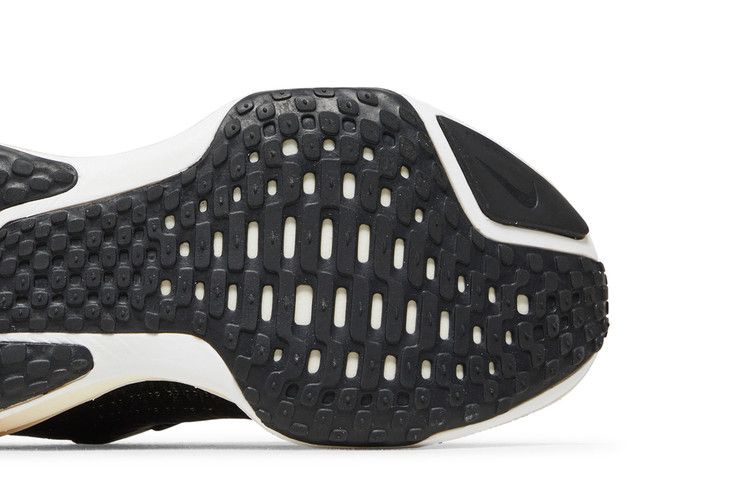 Nike ZoomX Invincible 3 'Black White'