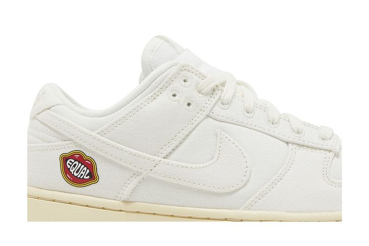 Nike Dunk Low SE 'The Future is Equal'