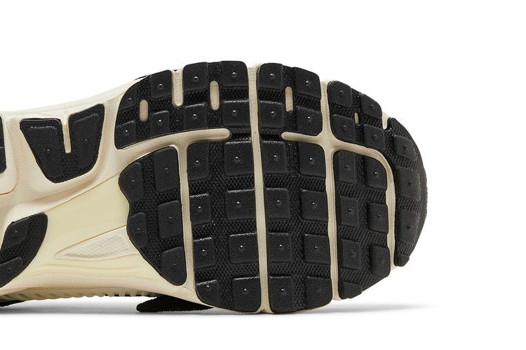 Nike Air Zoom Vomero 5 'Timeless'