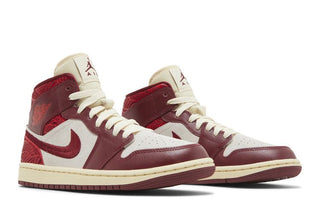 Air Jordan 1 Mid SE 'Lift Up'