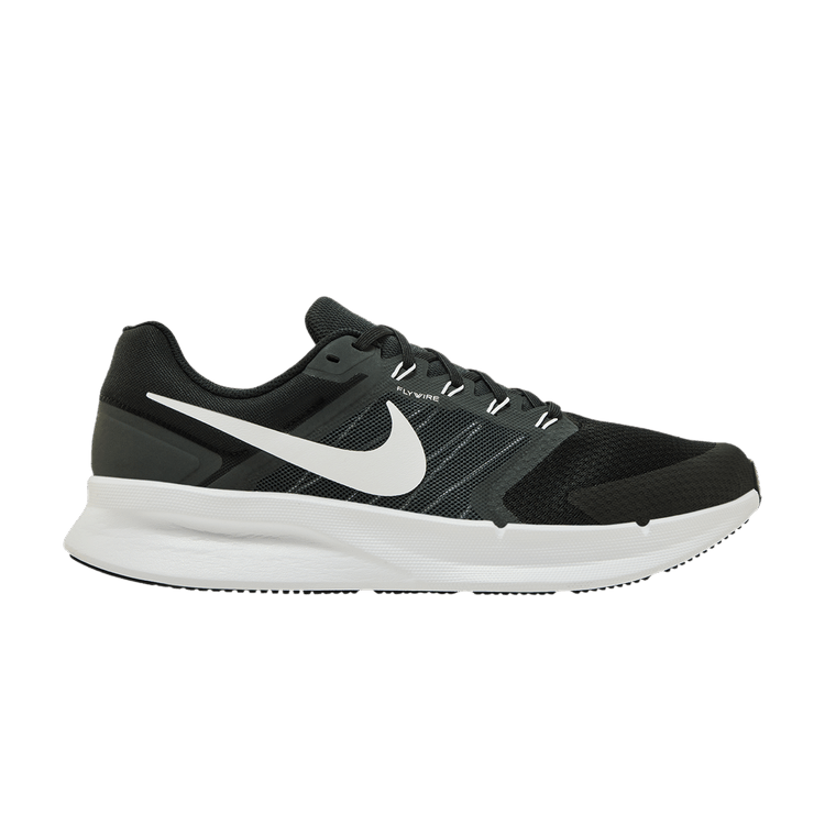 Nike Run Swift 3 'Black White'