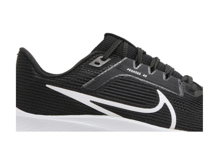 Nike Air Zoom Pegasus 40 'Black White'