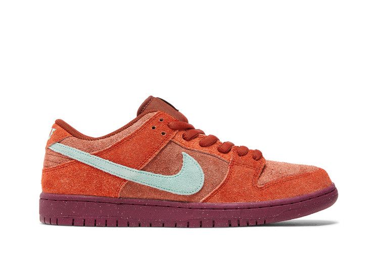 Nike Dunk Low SB 'Mystic Red'