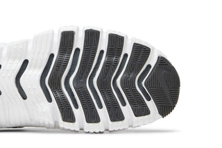 Nike Free Metcon 5 'White Bright Mandarin'