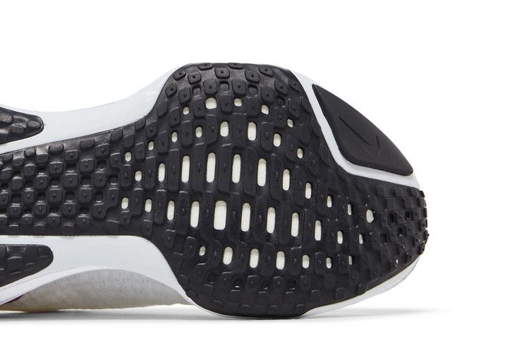 Nike ZoomX Invincible 3 'White Vivid Purple'