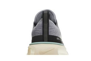 Nike ZoomX Invincible 3 'Cool Grey Black'