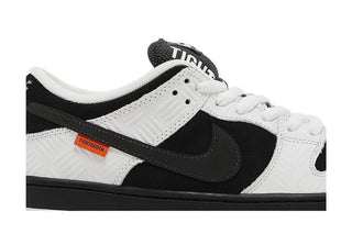 TIGHTBOOTH x Nike Dunk Low SB