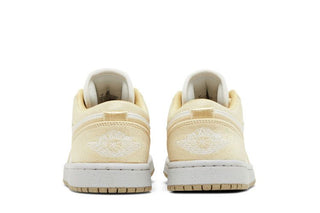 Air Jordan 1 Low SE 'Team Gold'