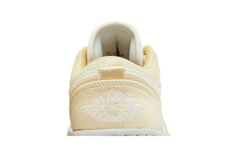 Air Jordan 1 Low SE 'Team Gold'
