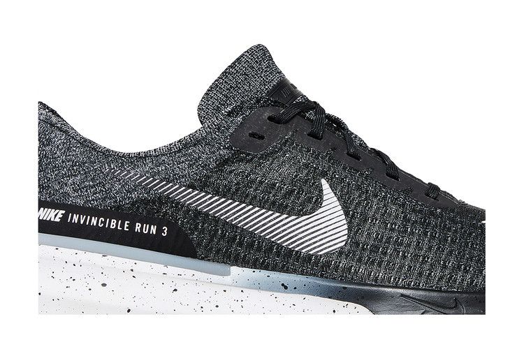 Nike ZoomX Invincible Run Flyknit 3 'Oreo'