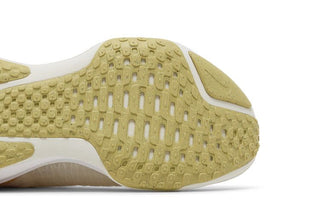 Nike ZoomX Invincible 3 'Light Cream Topaz'