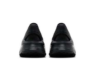 HOKA Restore TC 'Black'