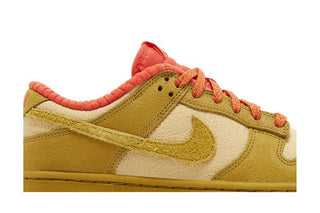 Nike Dunk Low 'Bronzine Picante Red'