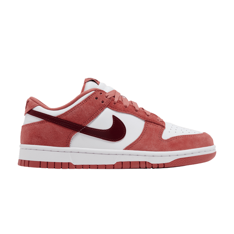 Nike Dunk Low 'Valentine's Day 2024'
