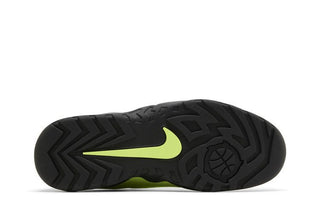 Supreme x Nike Darwin Low SB 'Volt'