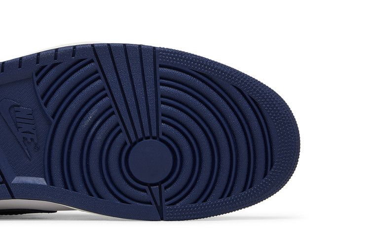 Air Jordan 1 Retro High OG 'Midnight Navy'