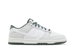 Nike Dunk Low SE 'Photon Dust Vintage Green'