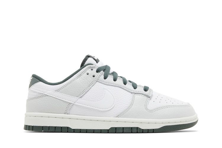 Nike Dunk Low SE 'Photon Dust Vintage Green'
