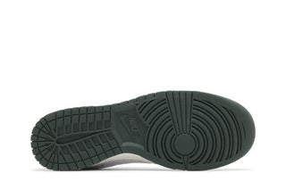 Nike Dunk Low SE 'Photon Dust Vintage Green'