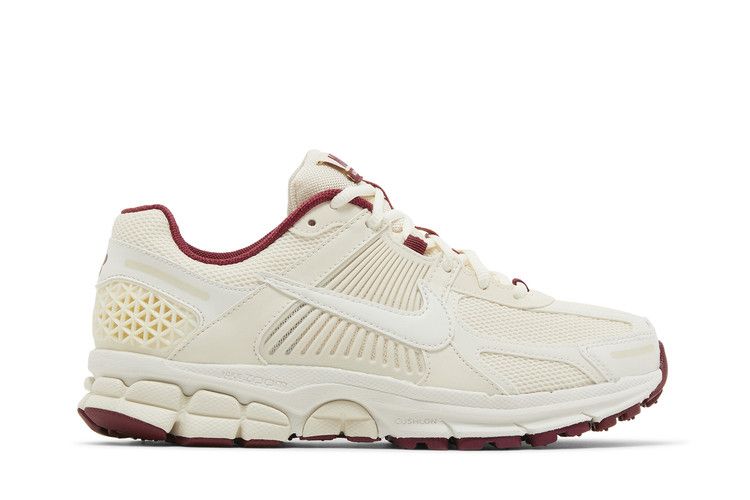 Nike Air Zoom Vomero 5 'Valentine's Day'