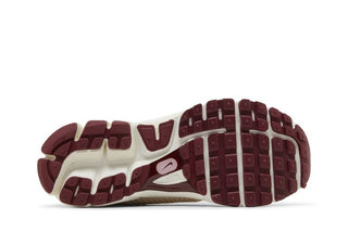 Nike Air Zoom Vomero 5 'Valentine's Day'
