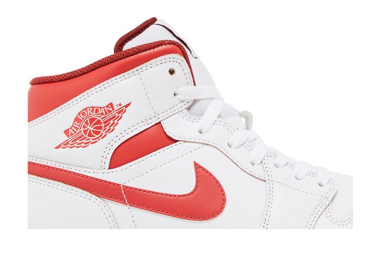 Air Jordan 1 Mid SE 'White Dune Red'