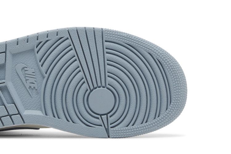 Air Jordan 1 Mid 'Diffused Blue'