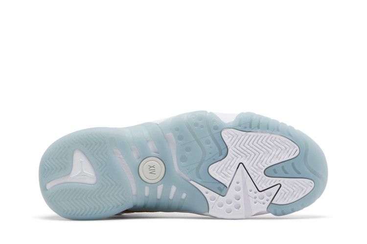 Air Jordan Jumpman Two Trey 'White Metallic Gold'