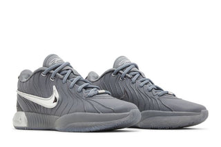 Nike LeBron 21 'Resilience'