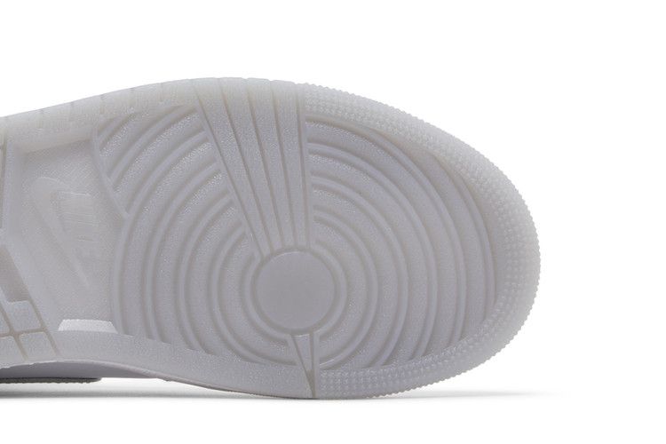 Air Jordan 1 Mid SE 'Metallic Silver'