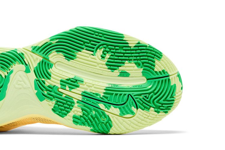 Nike Giannis Immortality 3 'Soft Yellow Green Shock'
