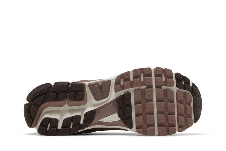 Nike Air Zoom Vomero 5 'Dusted Clay'