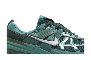Nike V2K Run 'Bicoastal Vintage Green'