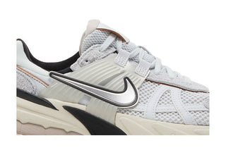 Nike V2K Run 'Pure Platinum Chrome'