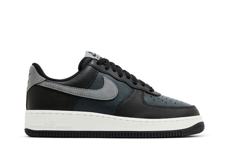 Nike Air Force 1 '07 LV8 'Smoke Grey'