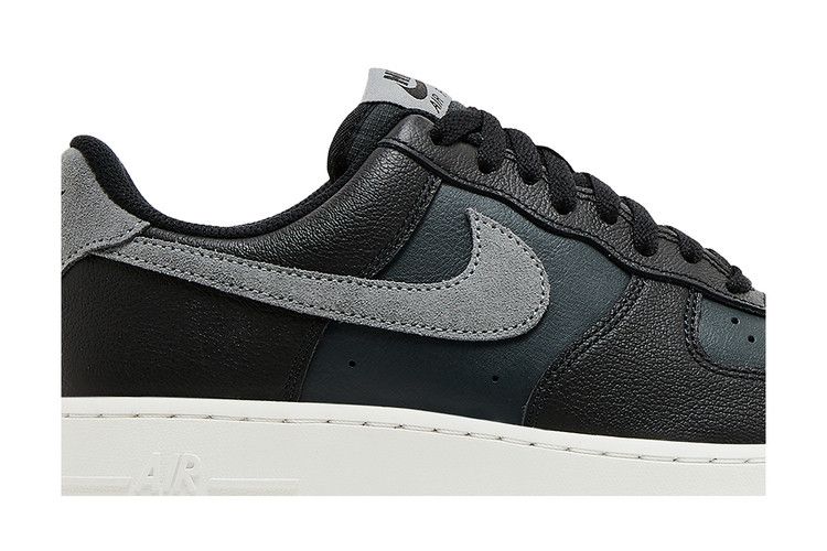 Nike Air Force 1 '07 LV8 'Smoke Grey'